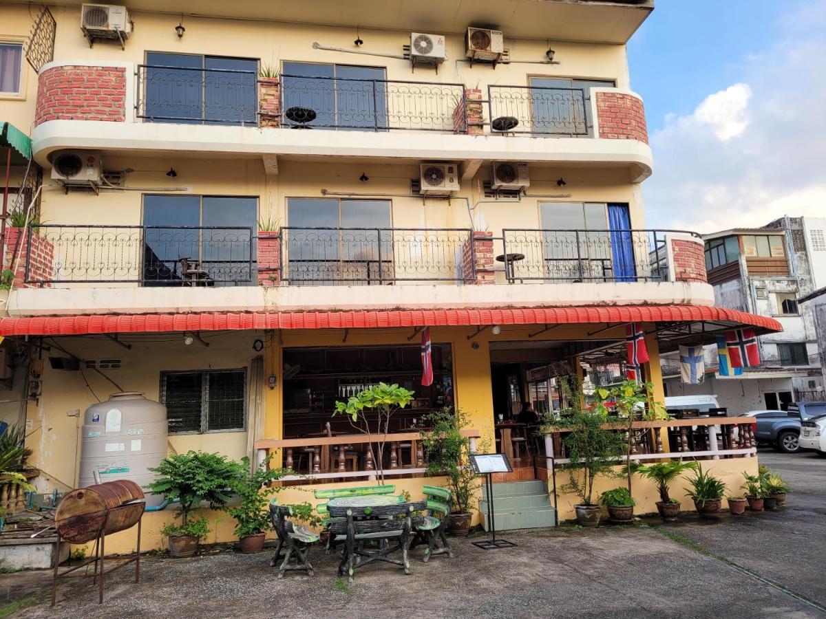 2 Vikings Guesthouse Karon Exterior photo