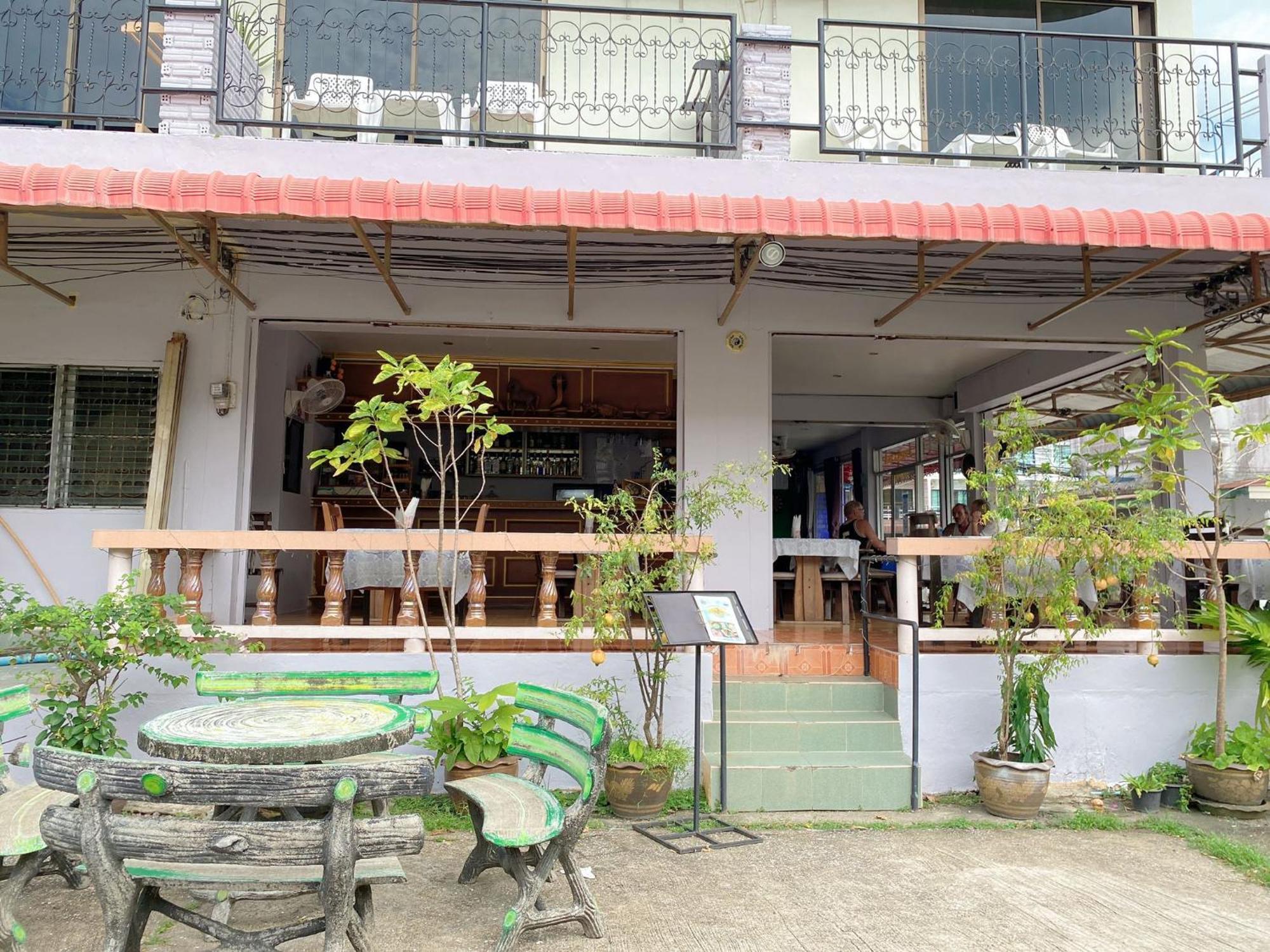 2 Vikings Guesthouse Karon Exterior photo