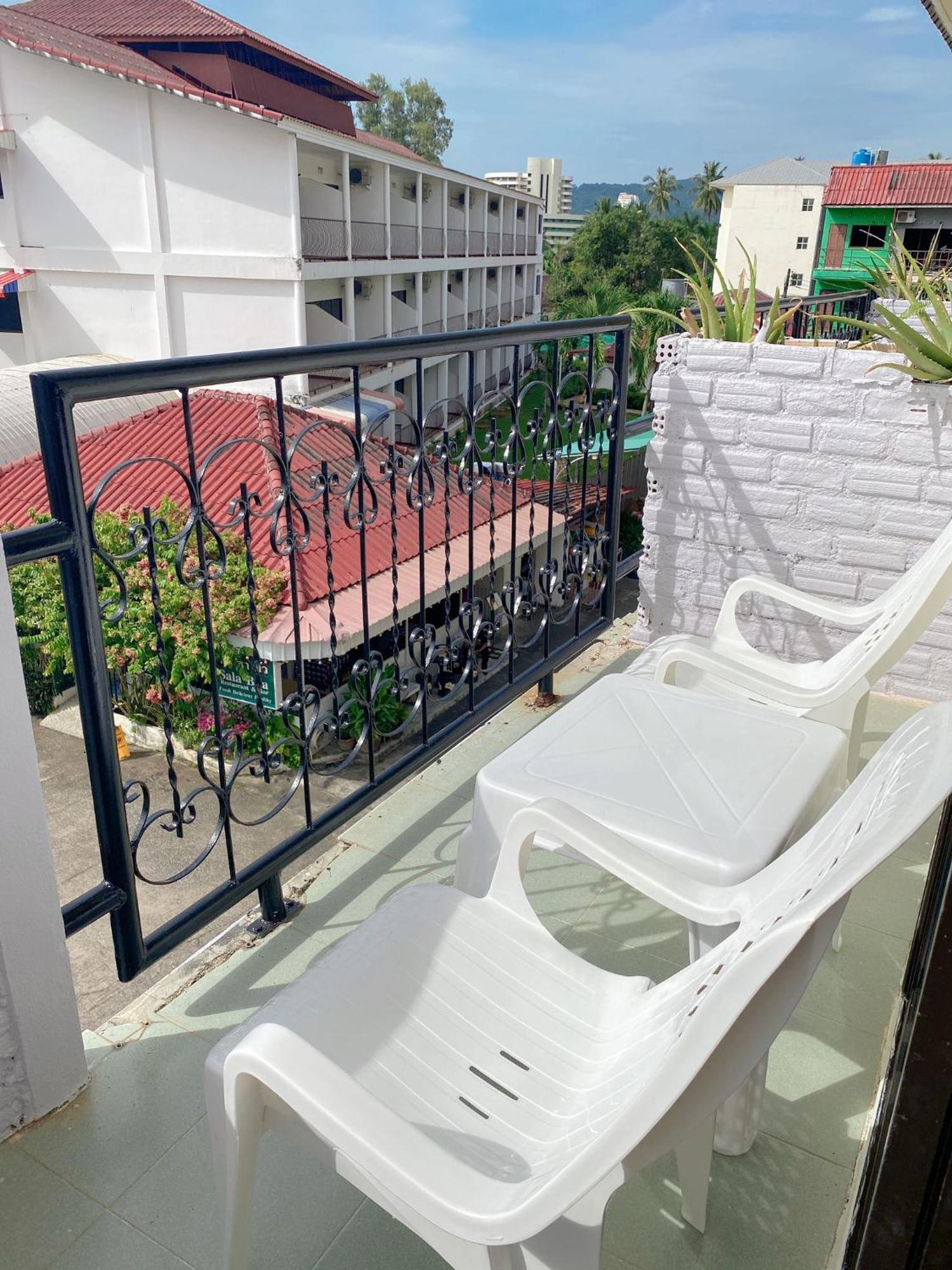 2 Vikings Guesthouse Karon Exterior photo