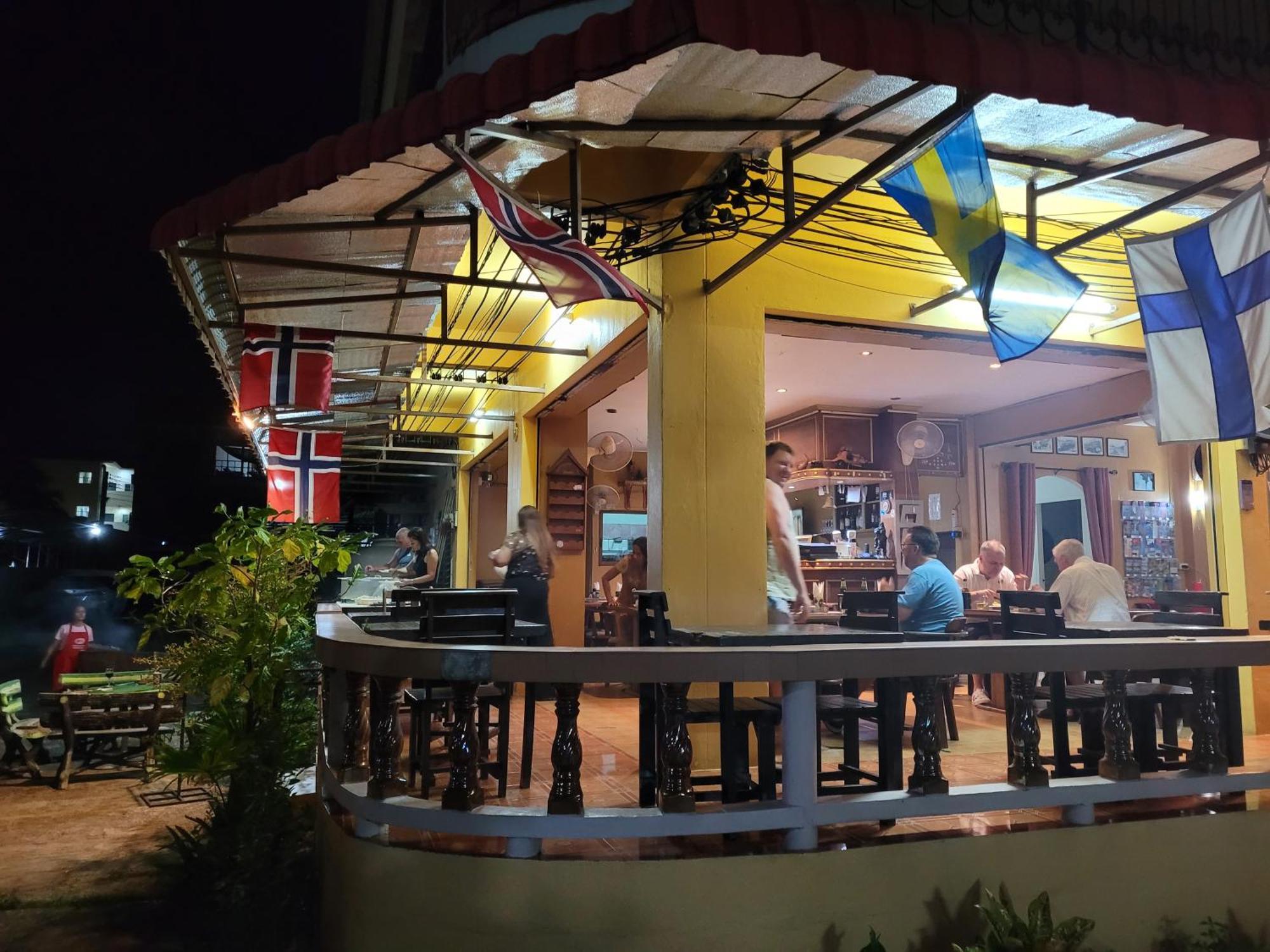 2 Vikings Guesthouse Karon Exterior photo